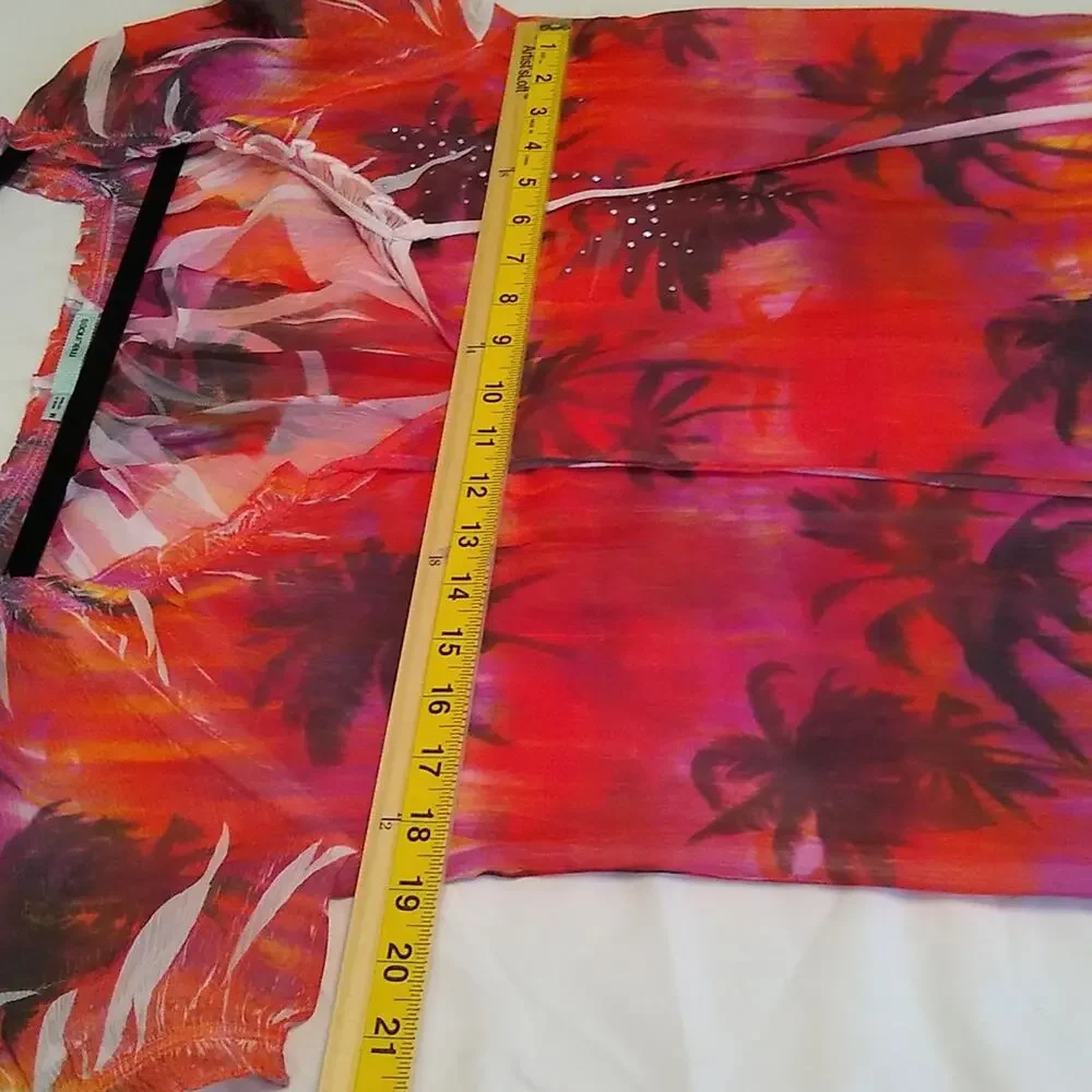 Maurice women's size medium palm trees blouse. Lite weight